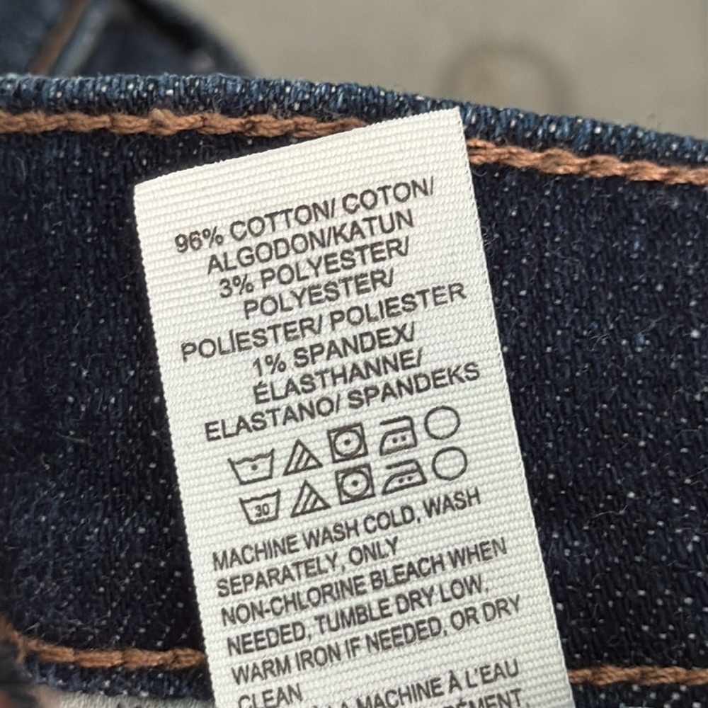 Lucky Brand The Roll Up Shorts Size 6/28 - Picture 8 of 8
